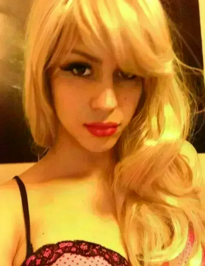 melina-632205420-munequita-violadora-polla-gordita-para-tu-culo