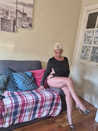 candela-madurita-667097103-candela-madurita-soy-un-fuego-en-la-cama