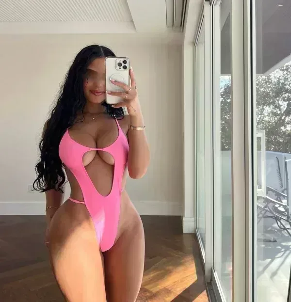 sara-643881415-hola-chicos-recien-llegadita-a-tu-cuidad