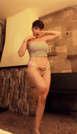 colombiana-617270640-canera-implicada-hago-todos-los-servicios