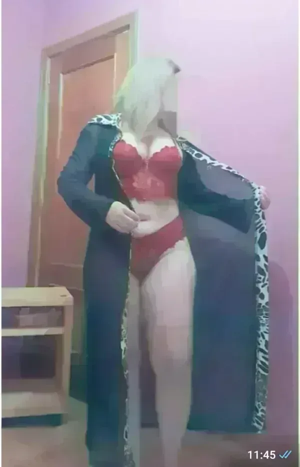 carmela-642898906-carmela-cachonda-guapa-fiestera-a-tope