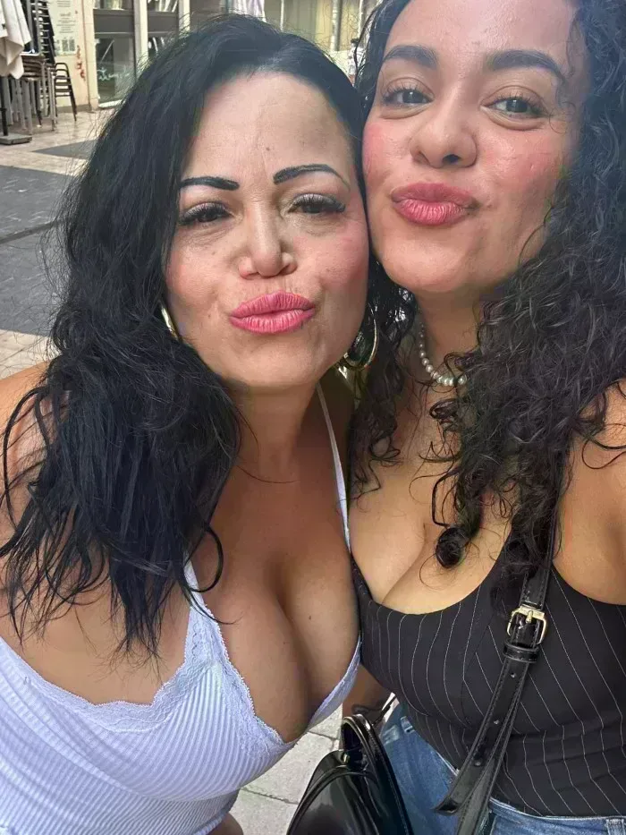 amigas-745031884-lesbico-real-at-pareja-fiesta-y-mucho-mas