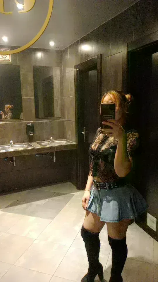 violeta-613854454-violeta-chica-nueva-en-tu-ciudad