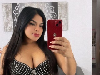 gina-722763021-jovensita-fiestera-carinosa-y-las-mas-perrita-en-la-cama