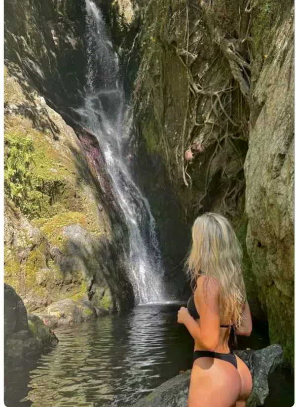 naomi-672804732-preciosas-y-sensual-poco-dias