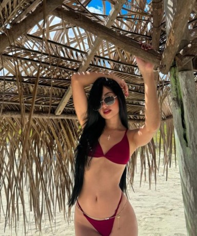 lucia-627596952-entre-deseo-y-tentacion-yo