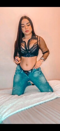 majo-613328030-majo-chica-super-guapa-en-talavera-de-la-reina