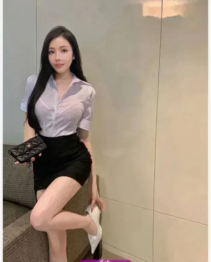 hola-carino-663926657-joven-guapas-nuevas-orientales-asiaticas-simpatica