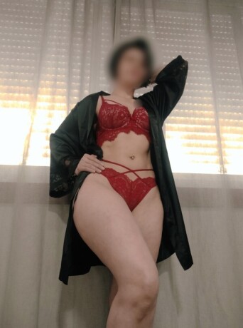 laura-694236436-masajista-erotica