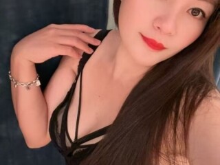 luxi-605244621-sitges-luxi-exotica-jovencita-asiatica
