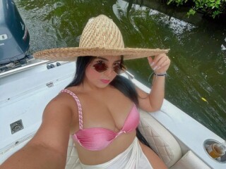 fabiola-722434418-fabiola-jovencita-cuerpo-natural-todo-apretadito