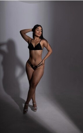 julieta-687493590-687493590-julieta-diosa-mas-top-de-playa-dossa