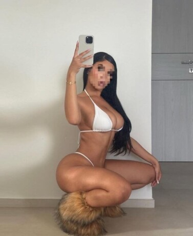 kimberly-641604852-kimberly-cuerpo-de-diosa-fiestera-a-tope