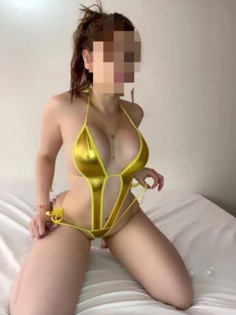 nikol-687035467-latina-recien-llegada-a-tu-ciudad-tal-cual-las-fot
