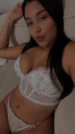 anny-722749412-soy-anny-una-colombianita-cachonda-en-denia