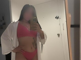 afrodita-637062462-belleza-colombiana-solo-para-caballeros-exigentes-en-puerto-sagunto
