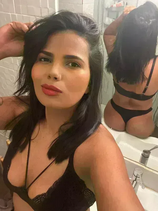 sara-627695109-morena-caliente