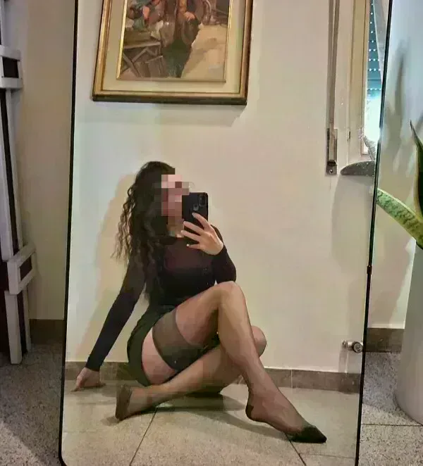 lili-613354838-lili-35-chilena-en-sevilla