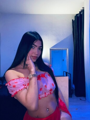 chantal-632084388-tu-chica-ideal-para-cualquier-ocasion