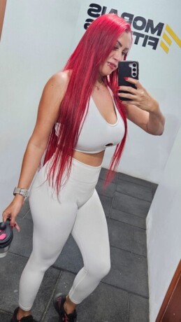 sheila-634133509-sheila-pelirroja-brasilena-trato-de-novios