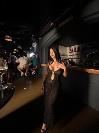 valentina-613975089-nueva-en-la-ciudad-trato-dulce-cercano-y-100-real