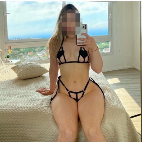 valentina-641368184-jovencita-tetona-muy-cachonda