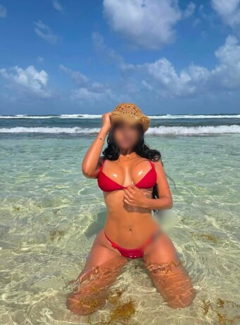 klohe-667590915-goza-de-una-mamada-unica-y-follarme-bien-duro-papi