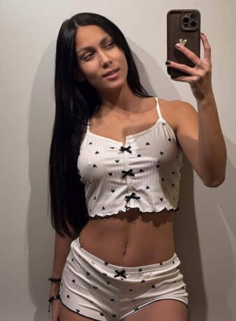 gaby-611280017-muy-entregada