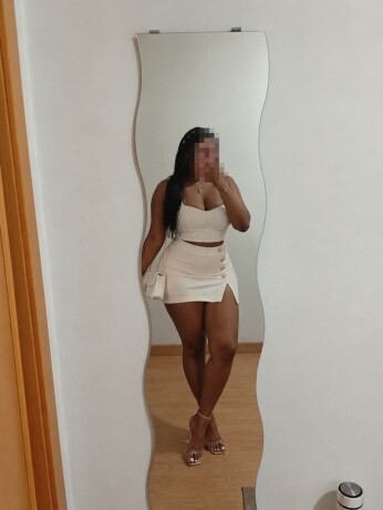 kimberlyn-677318366-morenaza-mi-conito-apretadito-disponible-24horas
