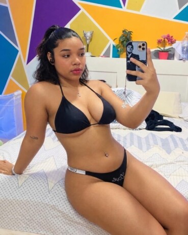 missy-610322400-quieres-escapar-de-la-rutina-y-pasar-horas-increibles-de-pasion-y-placer