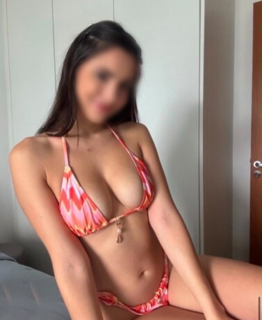 celena-602426033-joven-muy-bella-fiestera-en-torrelavega-24h