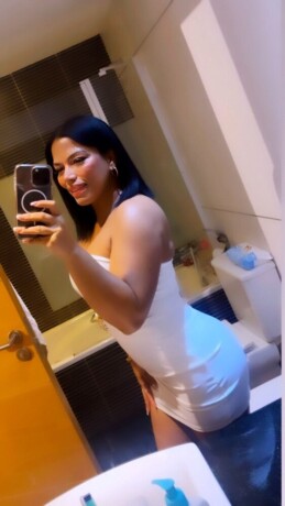 nahomy-602665063-fiestera-morbosa-latina-recien-llegada
