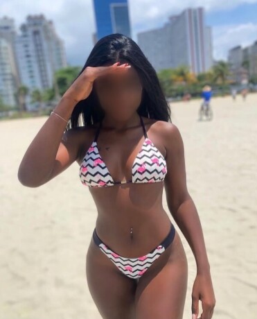 nathalia-673342475-con-el-conito-muy-apretadito-y-mojadito