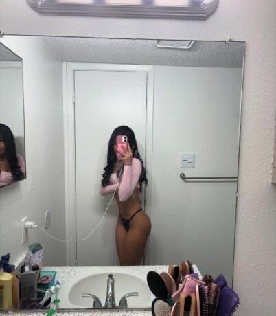 lina-614339363-divertida-cachonda-y-fiestera
