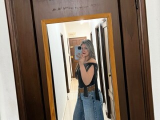 karol-672911036-nueva-tentacion-chica-sexy-belleza-natural-24-horas