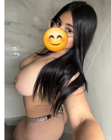 sofiaaa-642634913-tu-chica-tetona-fiestera