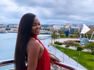 shersi-617771878-hermosa-morena-caliente-recien-llegada-santa-ponsa