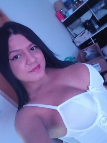 mariana-de-la-noche-604240534-jovencita-guapetona-tetona-fiestera-24-horas-en-alzira