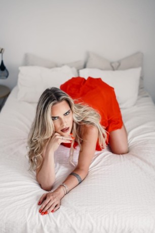rubia-pollon-fuego-puro-sin-limites-ni-reglas-247-com