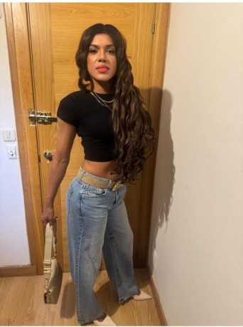 valery-602506625-trans-fiestera-guarra-cachonda