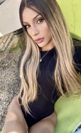 ambar-666448764-ambar-chica-trans-recien-llegada-20-cm