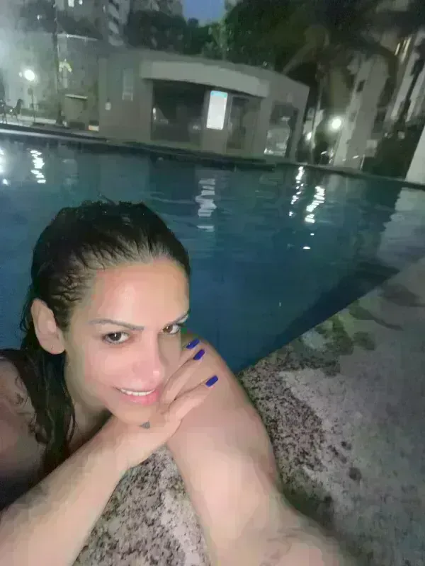 leda-rodriguez-603400269-leda-rodriguez-belleza-elegancia-juntas
