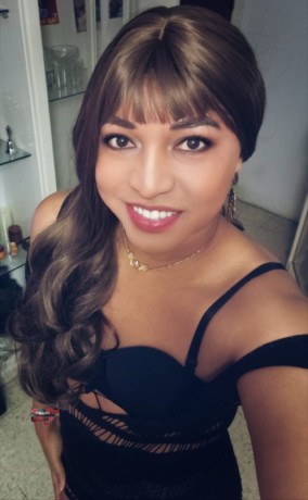 adriana-604317842-fiestera-ultimos-dias-en-sevilla