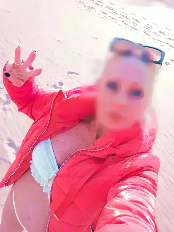 camila-explosiva-675327850-fotos-realess-y-muy-actuales-yo-amp-tuen-mi-casamasajes10manana0100n